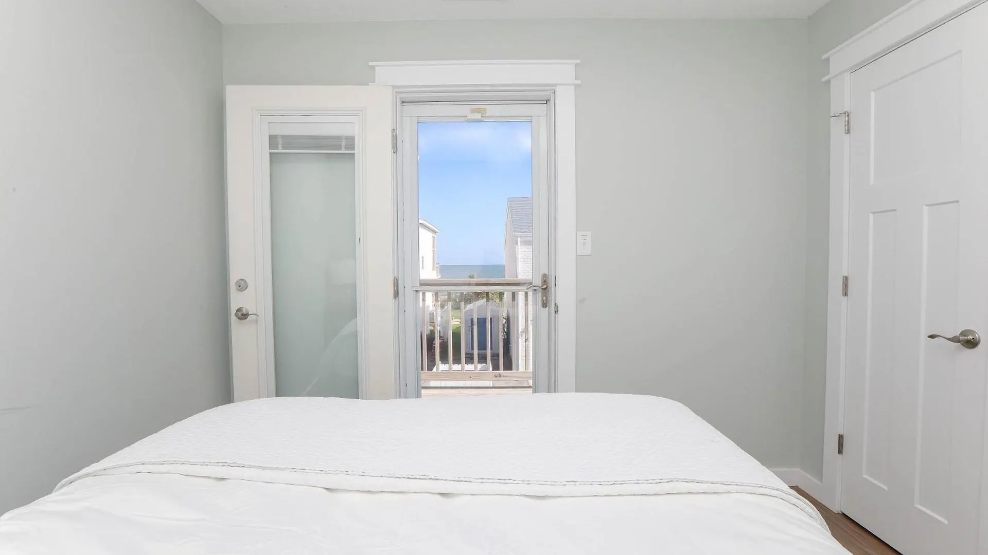 Sojourn'S Sea Views With Balcony Sleeps 4 Apartment Virginia Beach United States