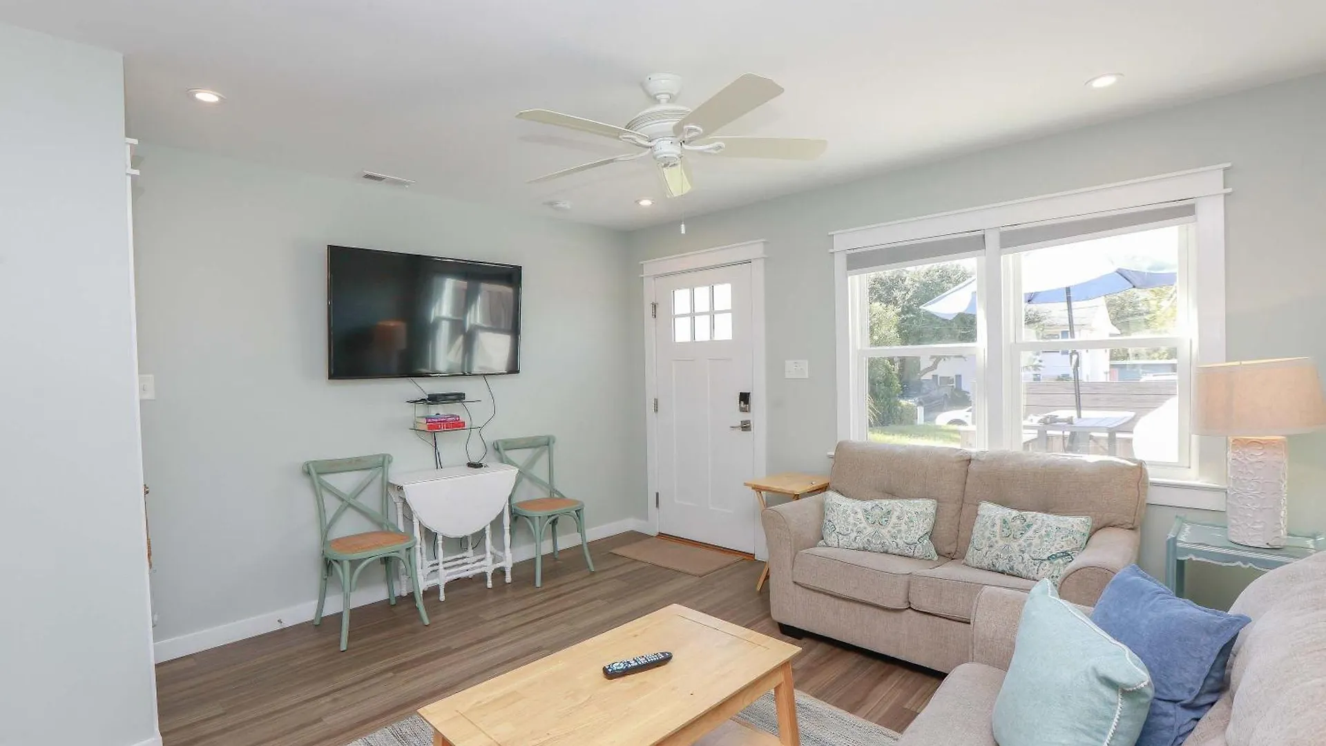 Sojourn'S Sea Views With Balcony Sleeps 4 Apartment Virginia Beach 0*,
