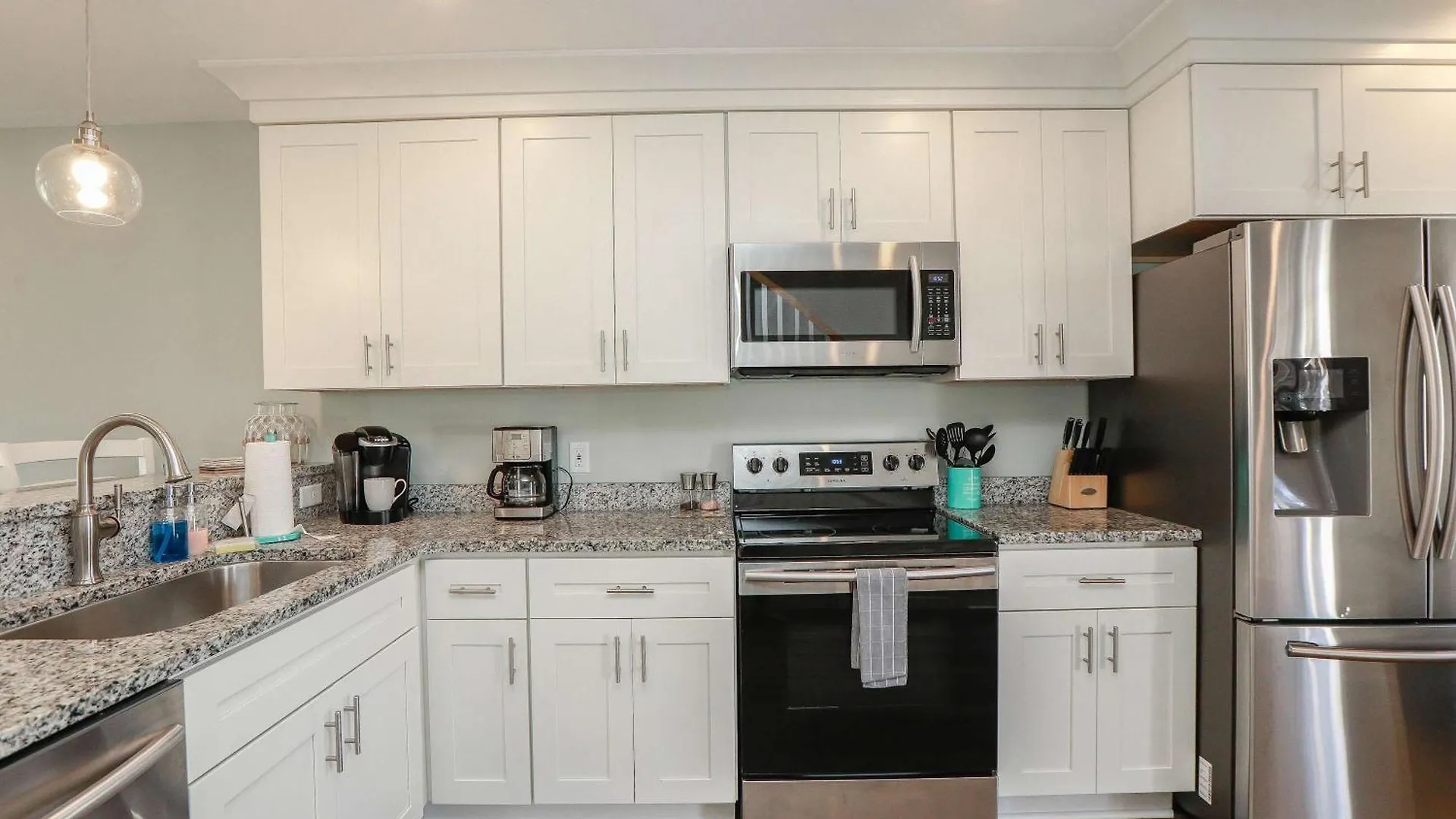 Sojourn'S Sea Views With Balcony Sleeps 4 Apartment Virginia Beach United States